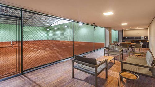 QUADRA DE TENIS NO VILA DA SERRA